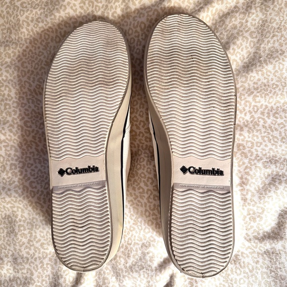 Columbia Bimini white canvas slip on boat shoe flats. - Picture 2 of 6